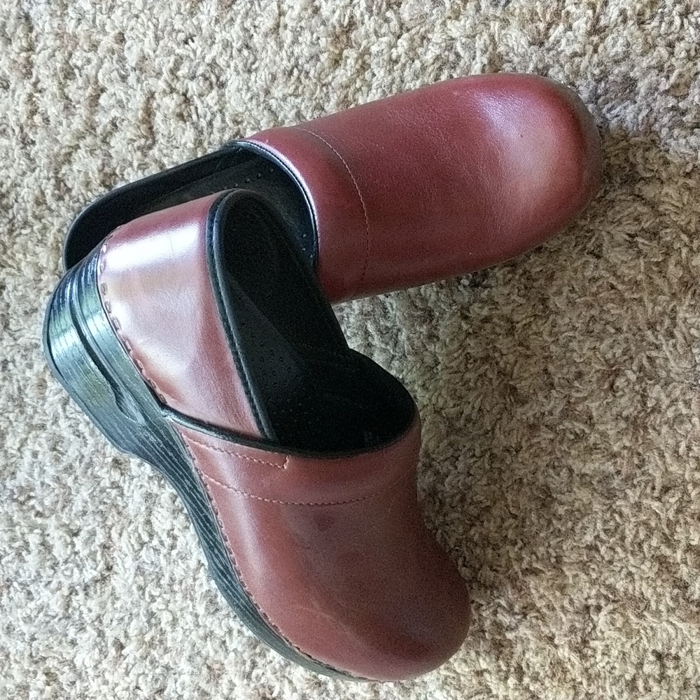 Lands' End slip on leather shoes